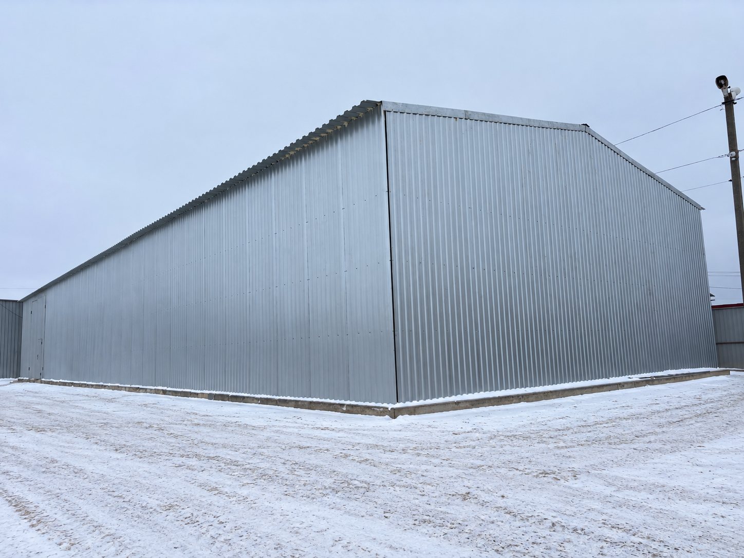 Каркасный ангар 12×33 м в Чалтыре с обшивкой профлистом